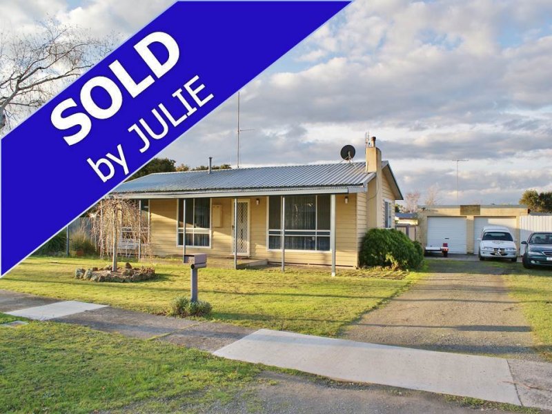 12 Tuxford Street, Newborough, VIC 3825