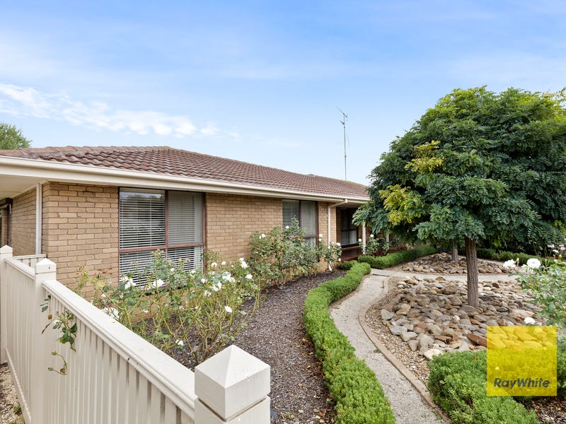 18 SPRINGHURST CRESCENT, Grovedale, Vic 3216 Property Details