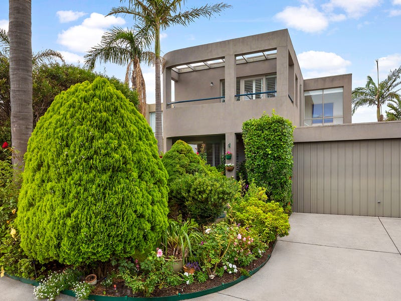 4/77 Beach Road, Mentone, Vic 3194 Property Details