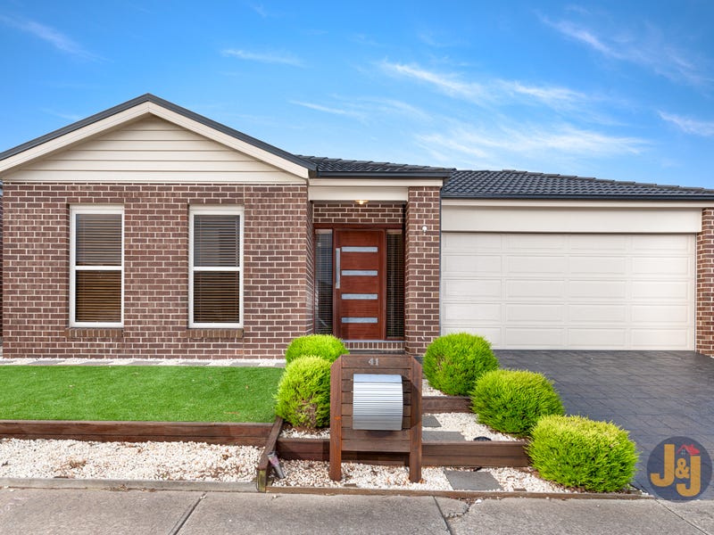 41 Viewside Crescent, Craigieburn, Vic 3064 - Property Details