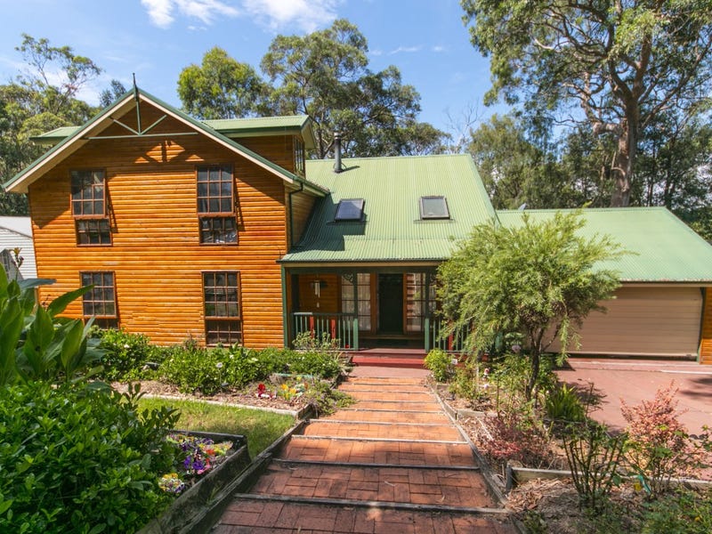 8 Currawong Avenue, Valley Heights, NSW 2777