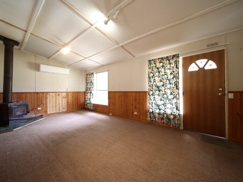 16 Fincham Street, Zeehan, Tas 7469 House for Sale