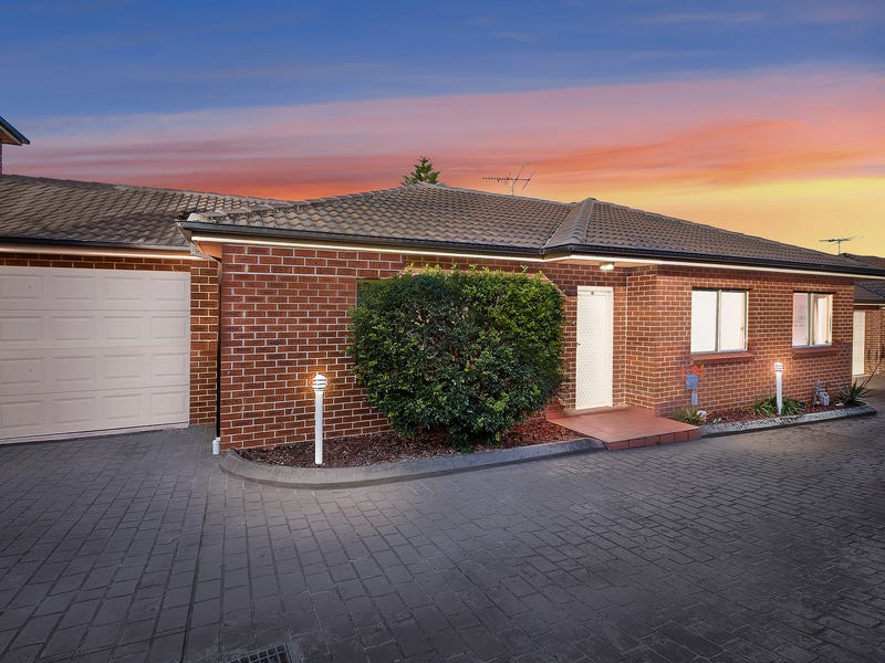 2/14 Napoleon Road, Greenacre, NSW 2190 Property Details