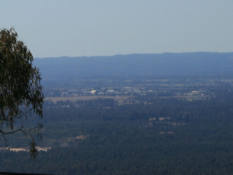 16 Roberts Parade, Hawkesbury Heights, NSW 2777