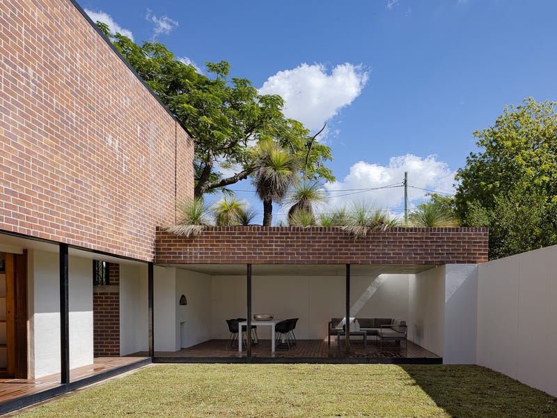 25 Boston Street, Clayfield, Qld 4011 Property Details