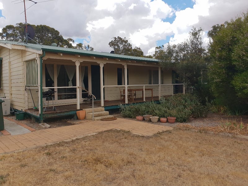 54 Redcourte Road, Bakers Hill, WA 6562