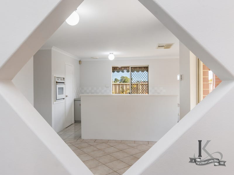 4/8 Roberts Street, Bayswater, WA 6053 Property Details