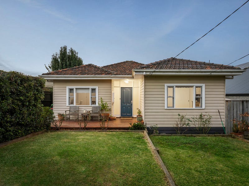 11 mckean st box hill