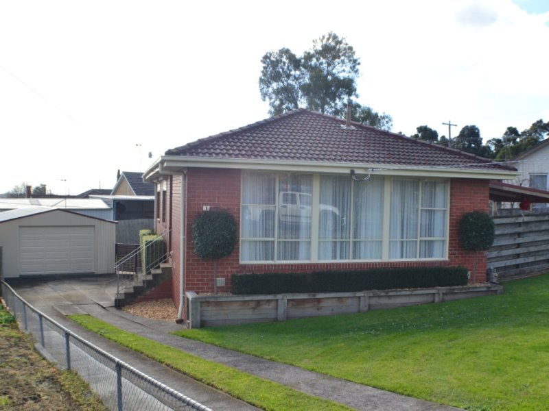 1 Townsend Street, Churchill, Vic 3842 Property Details