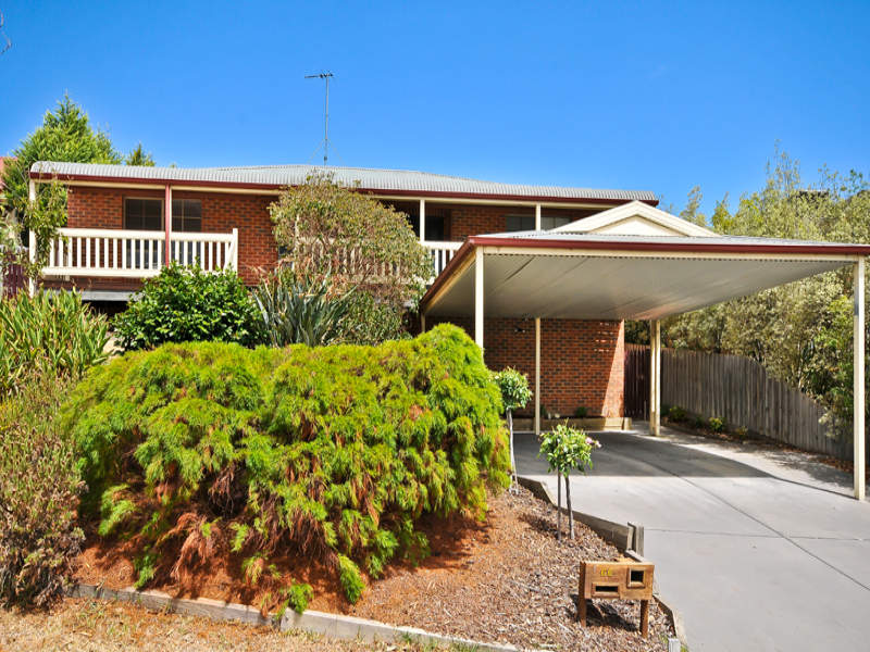 66 Kamarooka Drive, Wattle Glen, VIC 3096