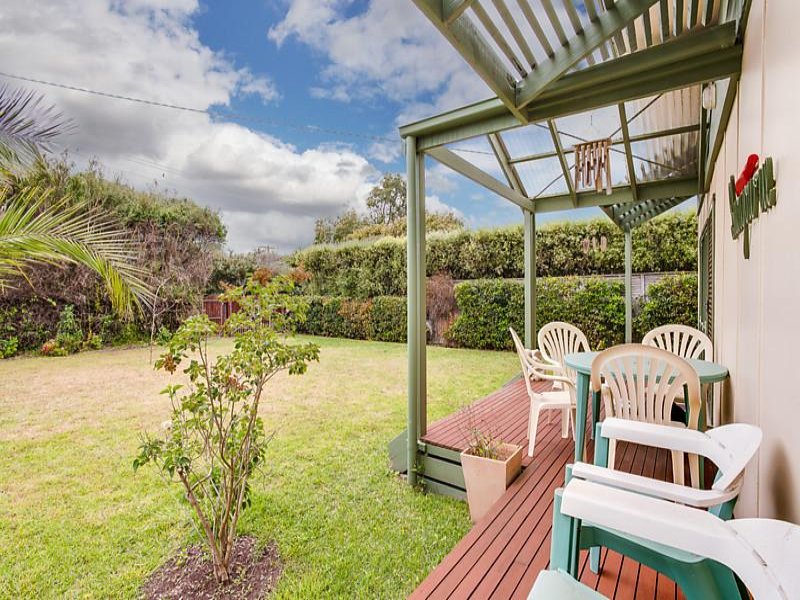 15 Charles Street, Blairgowrie, VIC 3942