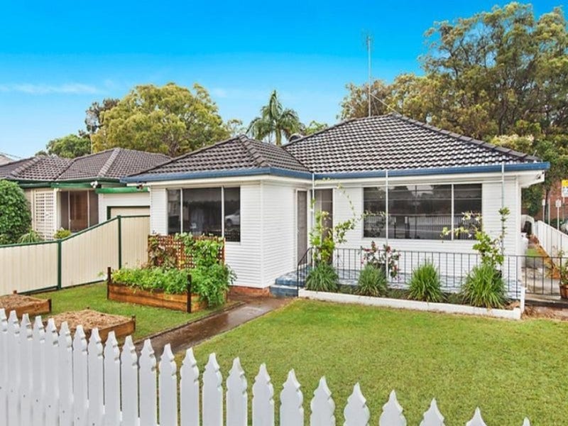 218 Ocean Beach Road, Woy Woy, NSW 2256