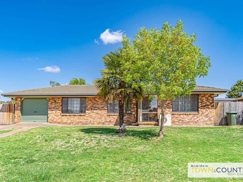 12 Kennedy Street, Armidale, NSW 2350 Property Details