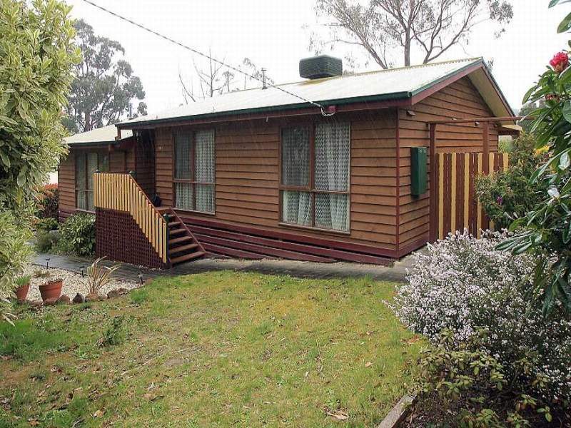 10 Mayview Drive, Monbulk, VIC 3793