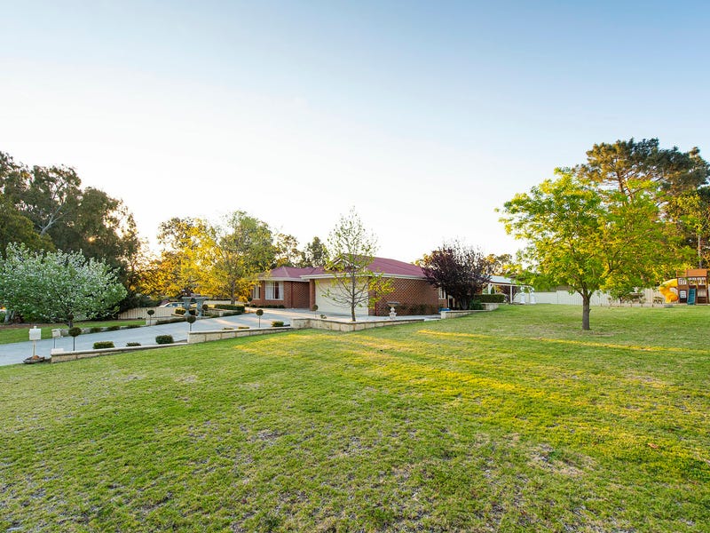 34 Patricia Road, Kalamunda, WA 6076 Property Details