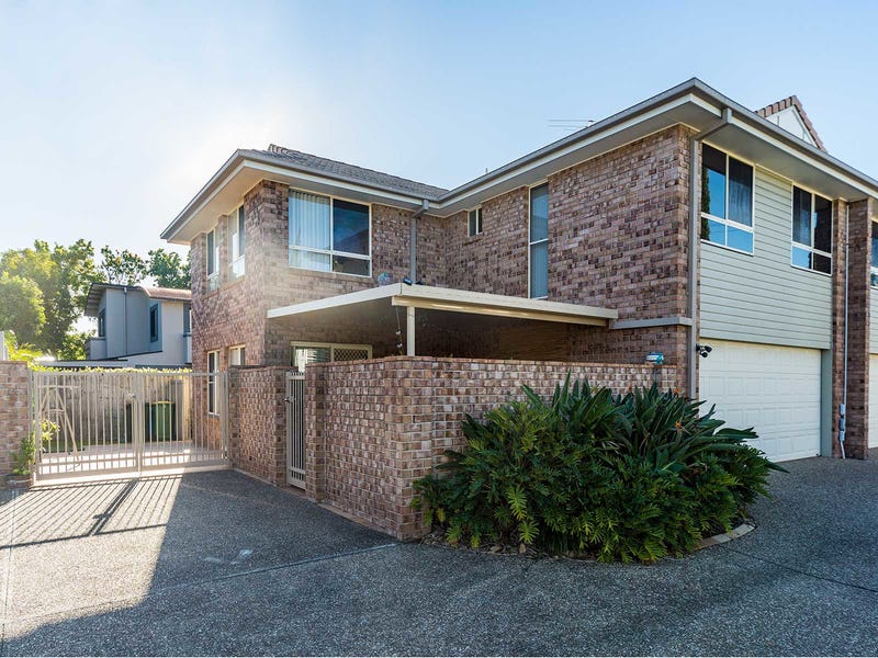 2/18 Broad Street, Labrador, Qld 4215 Property Details