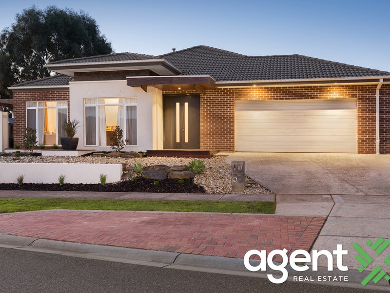10 Grand Manor Drive, Berwick, Vic