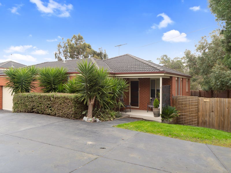 1/2 Edward Street, Langwarrin, Vic 3910 Property Details