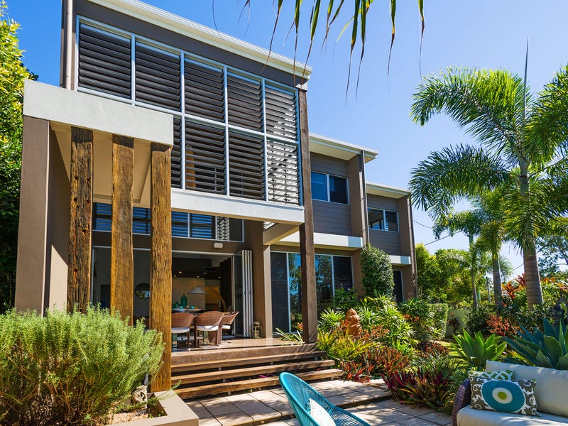 20 The Esplanade, Paradise Point, Qld 4216 House for Sale