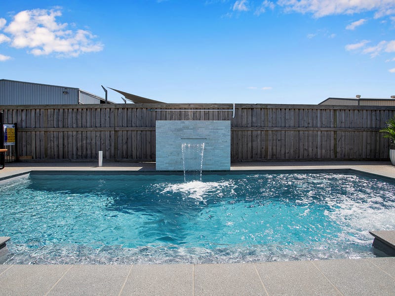 8 Greenmount Road, Walkerston, Qld 4751 Property Details