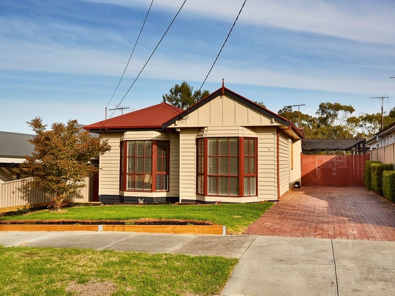 12 Lyttle Avenue, Essendon, Vic 3040 House for Sale