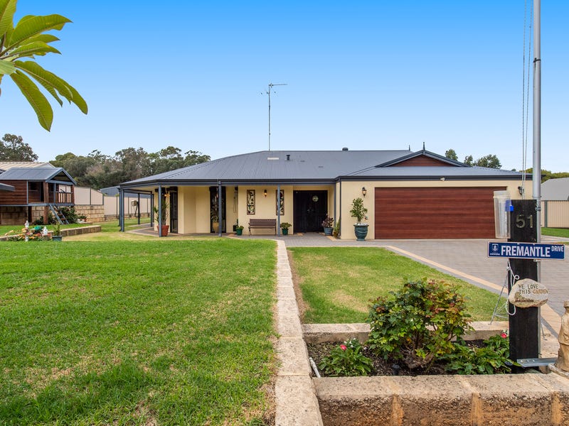 51 McLarty Street, Waroona, WA 6215 Property Details