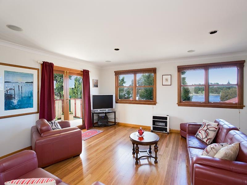 2 Princess Avenue, Rodd Point, NSW 2046