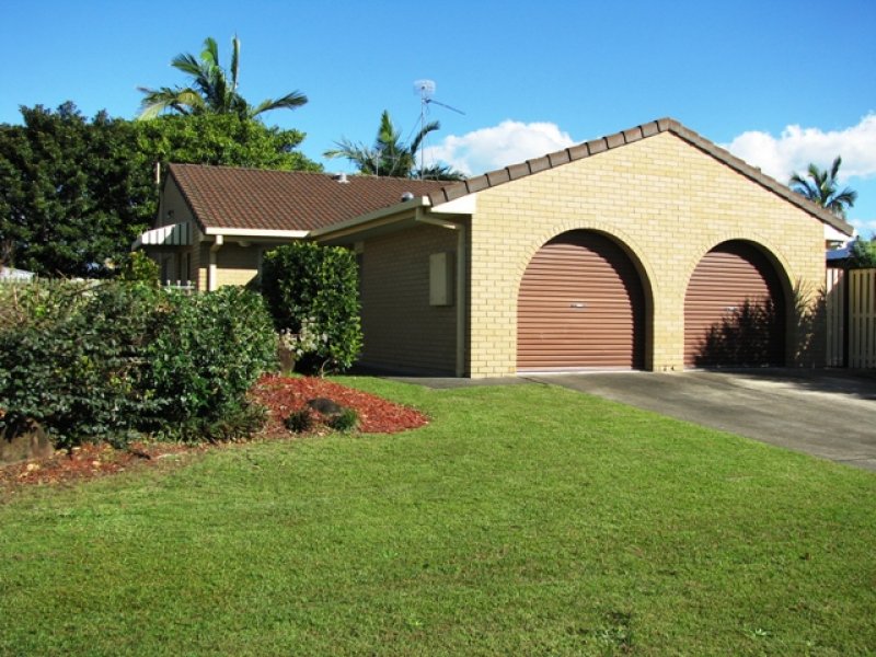 2/34 Kangaroo Avenue, Coombabah, Qld 4216 Property Details