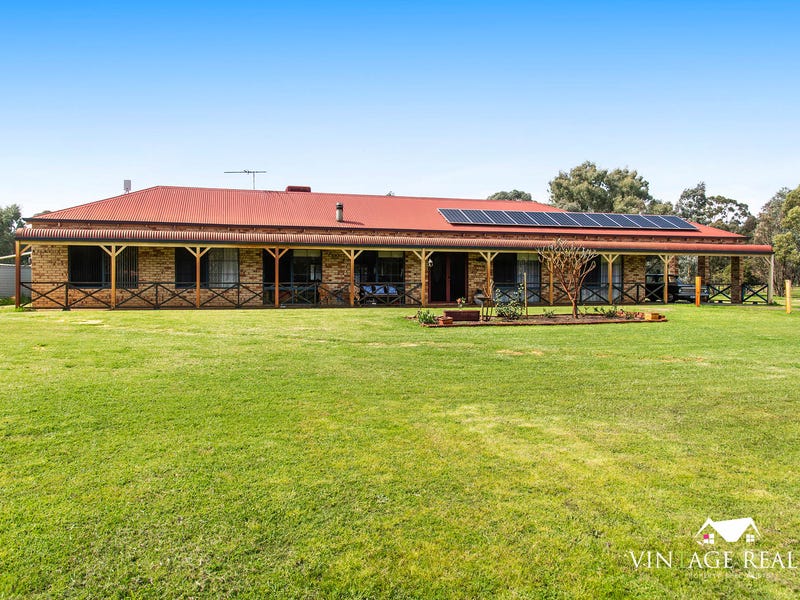 104 Byford Meadows Drive, Oakford, WA 6121 Property Details