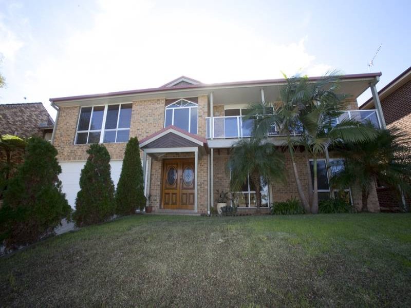 18 Woodside Drive, Eleebana, NSW 2282 Property Details