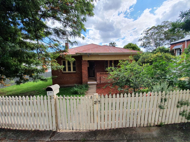 27 Upper Street, North Tamworth, NSW 2340