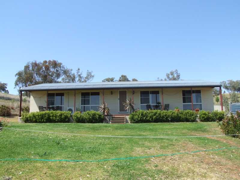 43 Kurrajong Place, Tamworth, NSW 2340 Property Details