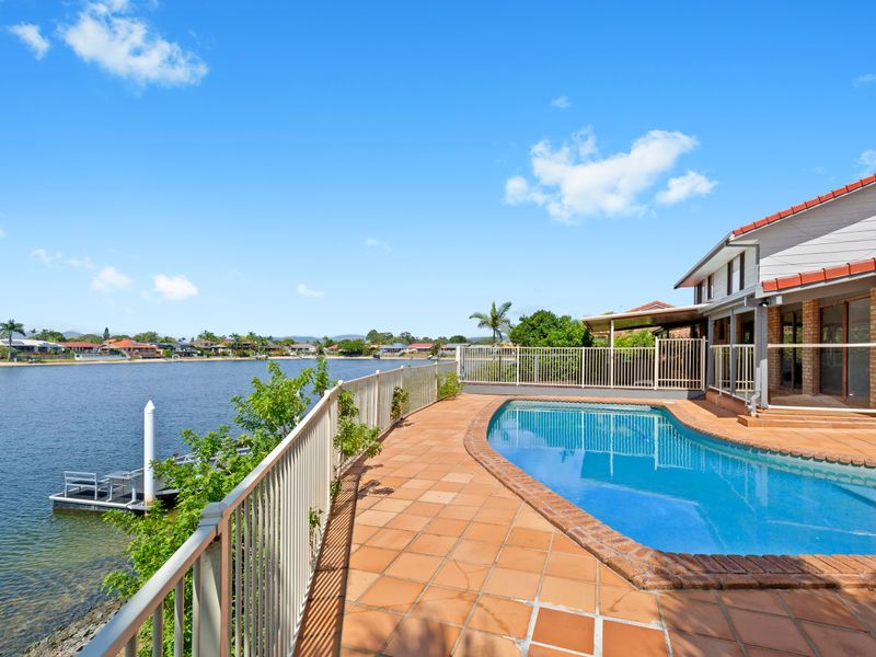 21 Salacia Avenue, Mermaid Waters, QLD 4218