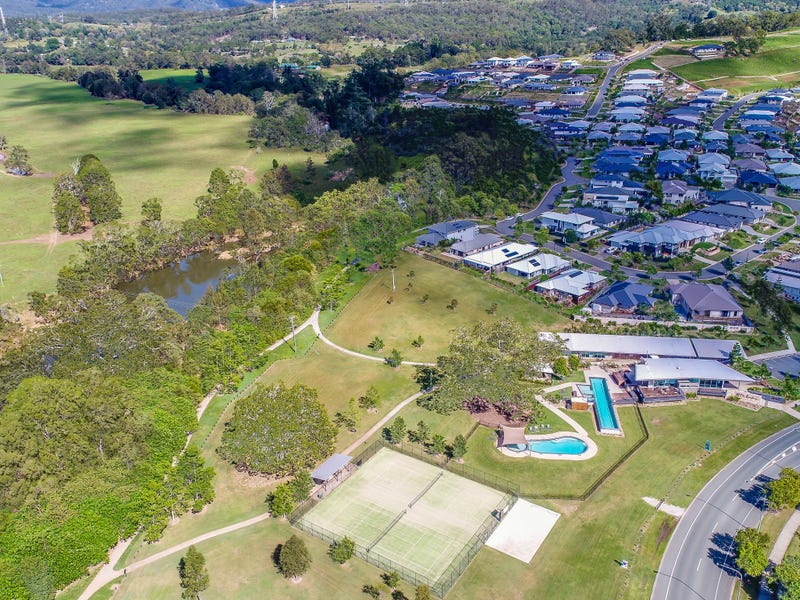 227 Riverstone Crossing, Maudsland, Qld 4210 Property Details