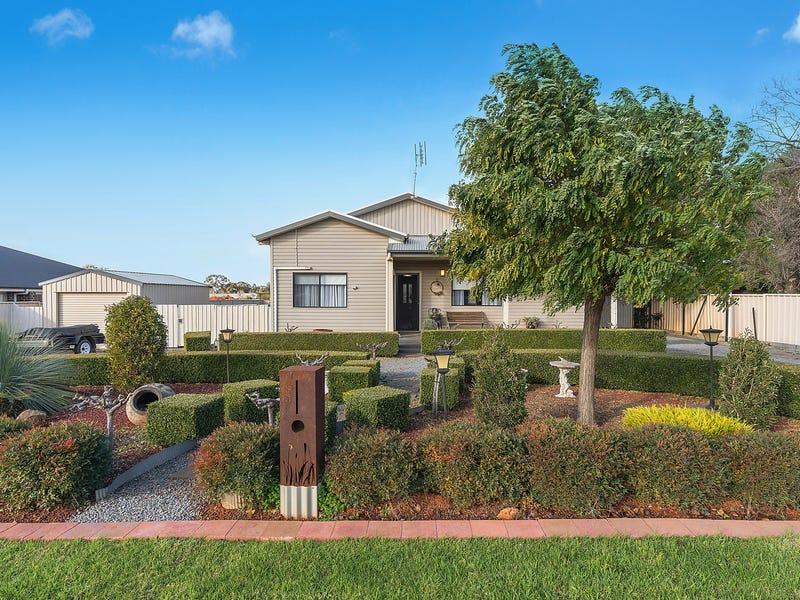 27 Joffre Street, Temora, NSW 2666 House for Sale