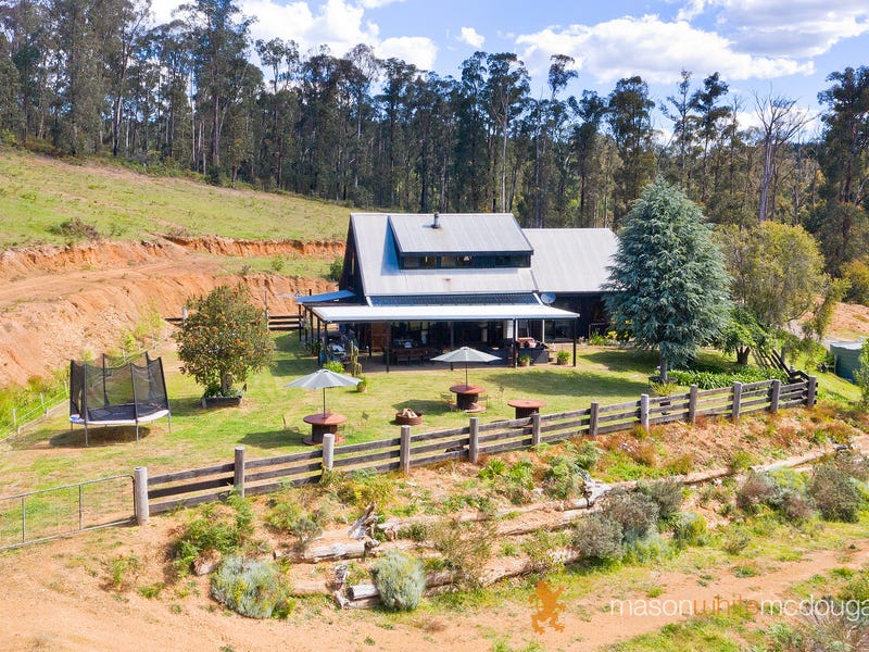 1902 Whittleseayea Road, Kinglake West, VIC 3757