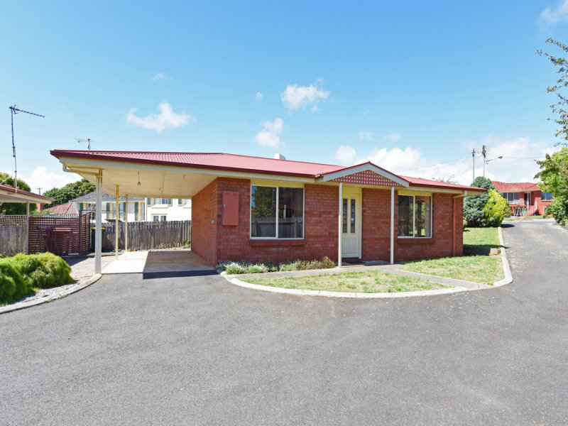 1/2 Pelion Place, Devonport, TAS 7310