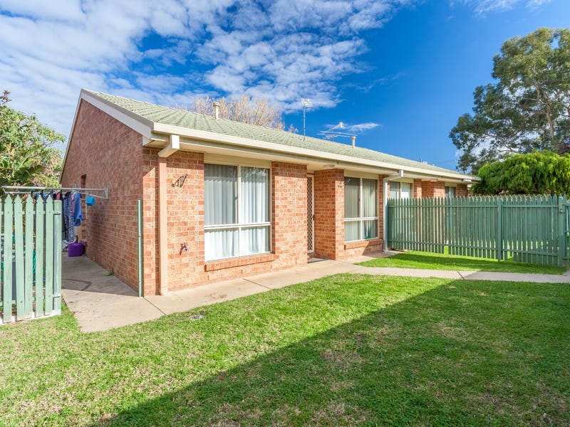 4/588 b Street, Lavington, NSW 2641