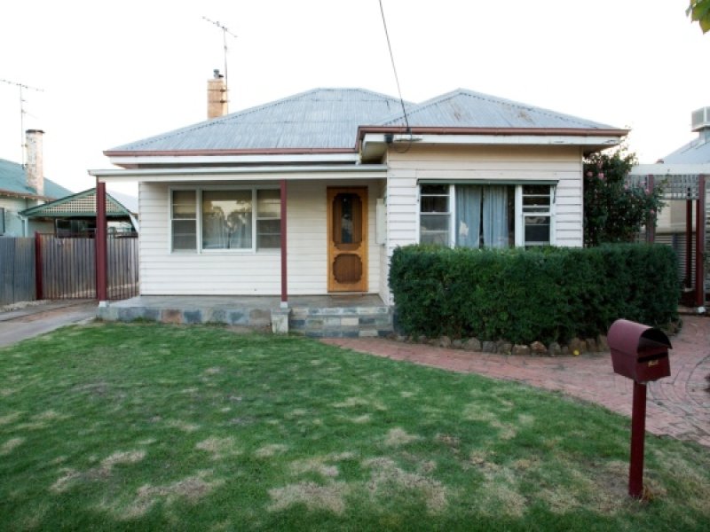 60 Road, Horsham, Vic 3400 Property Details