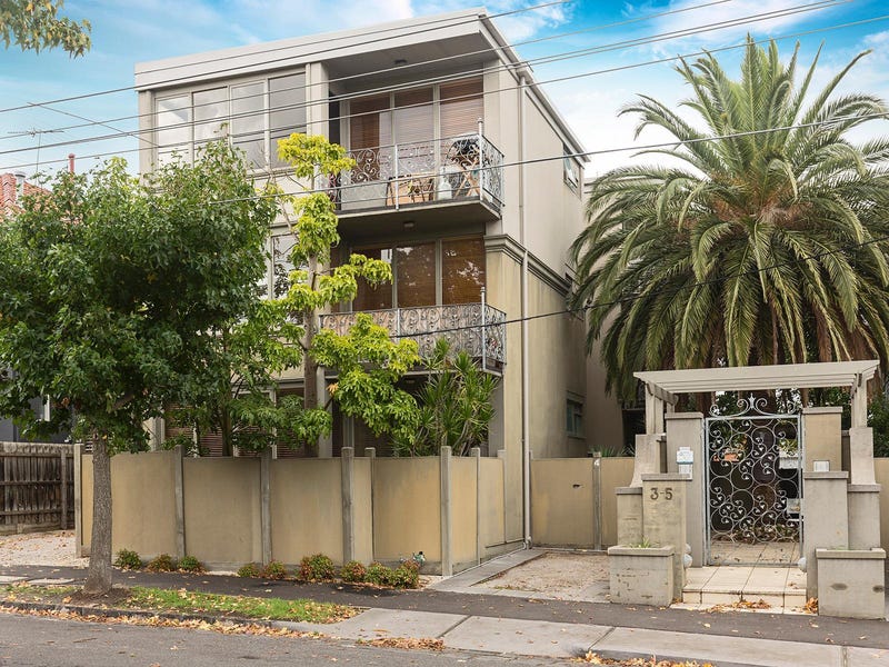 1/35 Coleridge Street, Elwood, VIC 3184