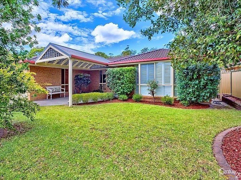 14 Manooka Road, Point Clare, NSW 2250