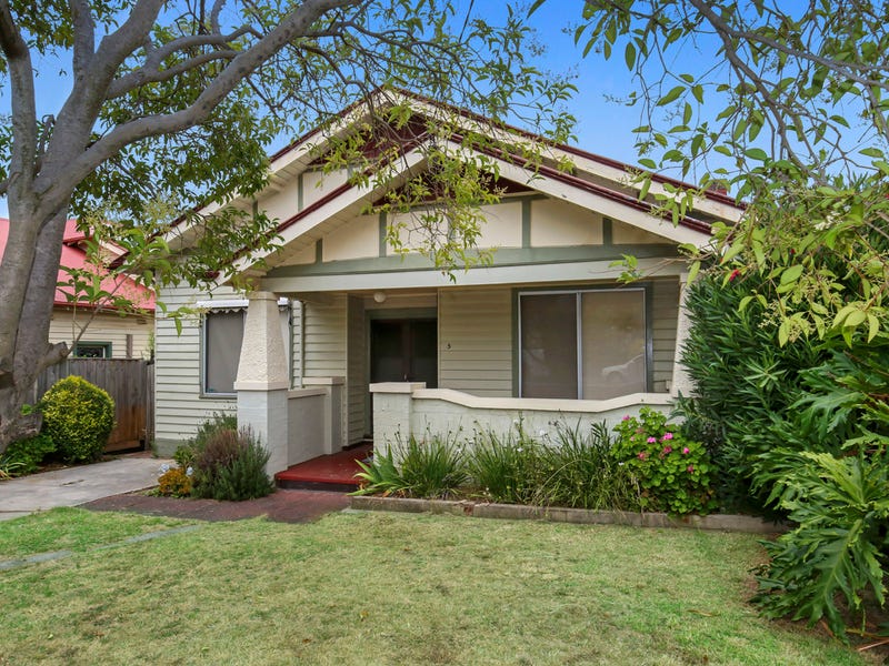 5 Queen Street, Reservoir, Vic 3073 Property Details