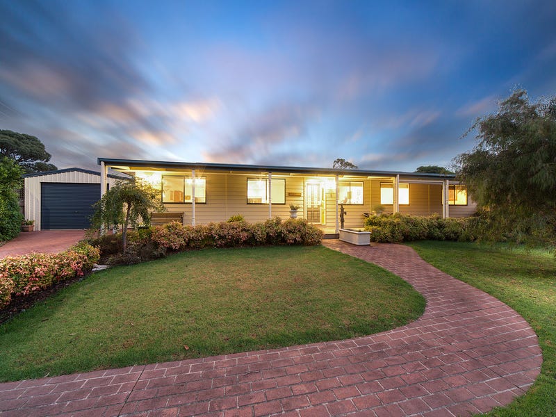 2 Harewood Street, Tooradin, Vic 3980 Property Details
