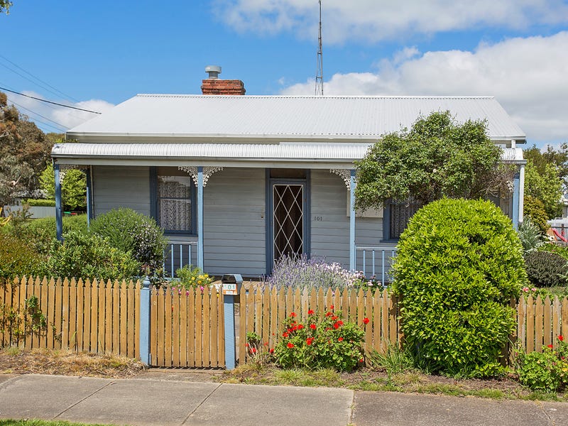 101 Curdie Street, Cobden, Vic 3266 Property Details
