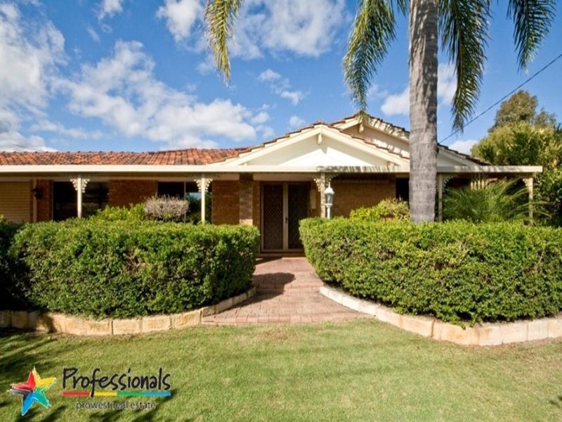 56 Sanderling Drive, Thornlie, WA 6108