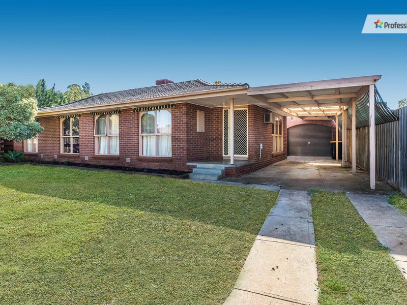 8 Dorset Place, Melton West, VIC 3337