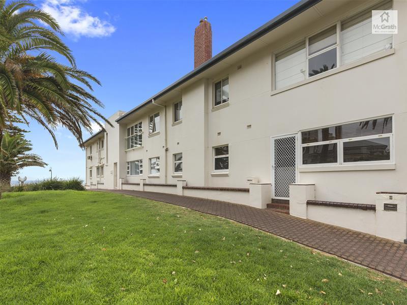 4/31 South Esplanade, Glenelg South, SA 5045