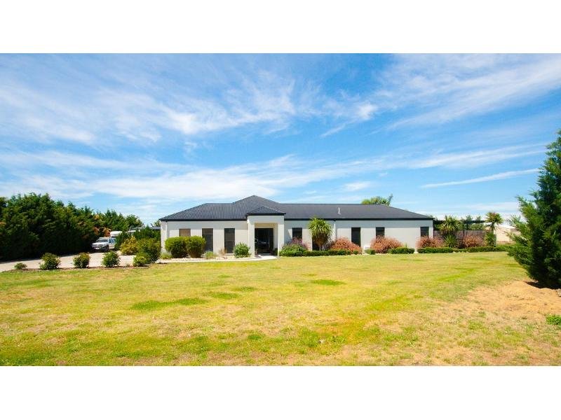 55 Brecon Court, Echuca, Vic 3564 Property Details