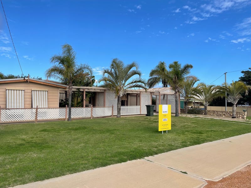 5 Pickering Drive, Dongara, WA 6525 Property Details