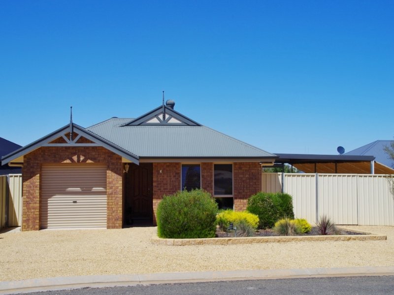 8 Curtis Avenue, Paringa, SA 5340